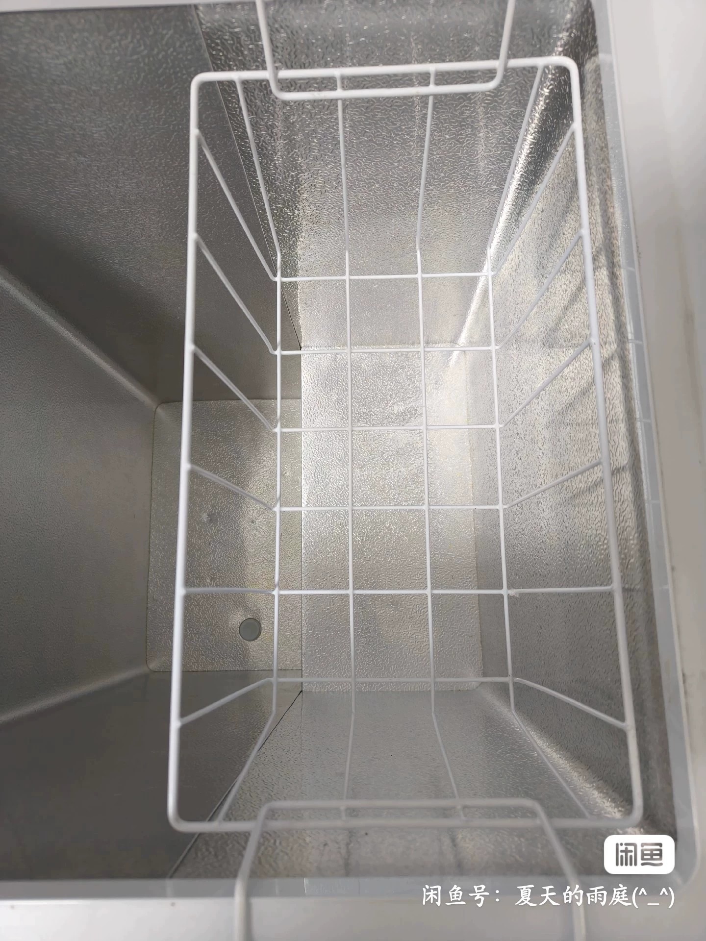 海尔103升小型冷冻冷藏两用冰柜,2022年4月疫情期间999购入用来囤食物的,仅使用四个月,闲置半价出,仅限自提或者货拉拉,不出外地,不包邮,不提供搬运需自行 海尔103升小型冷冻冷藏两用冰柜,2022年4月疫情期间999购入用来囤食物的,仅使用四个月,闲置半价出,仅限自提或者货拉拉,不出外地,不包邮,不提供搬运需自行